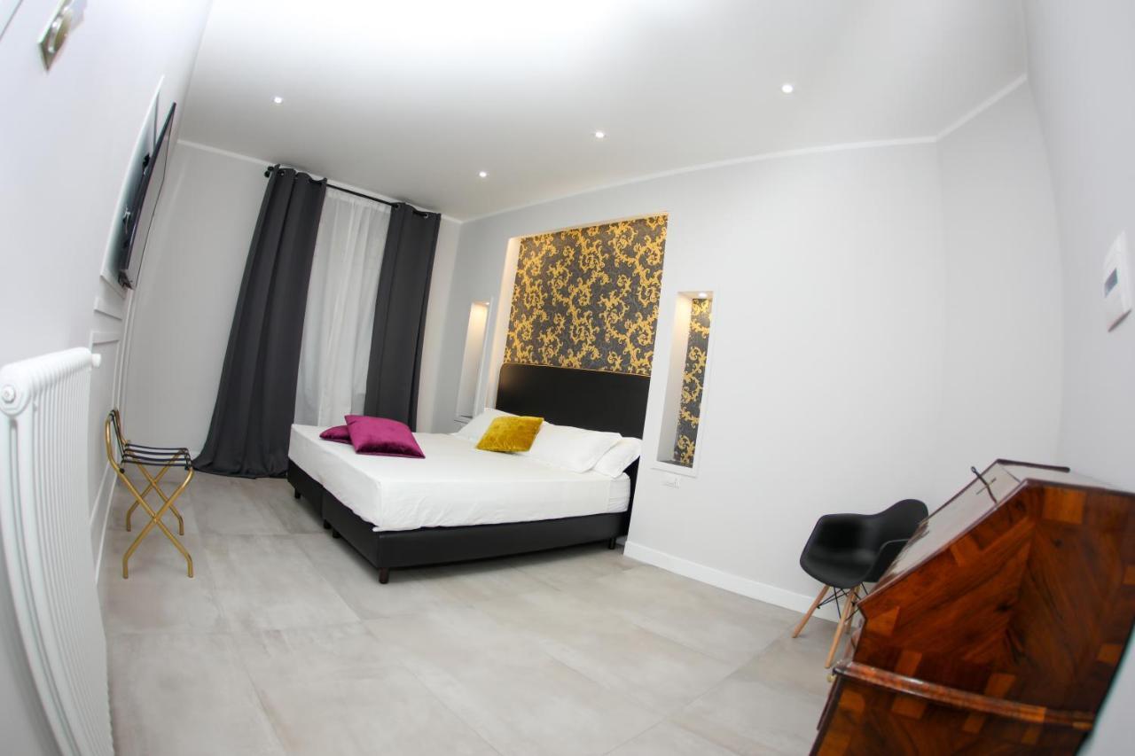 Principessa Isabella Luxury Rooms Σαλέρνο Εξωτερικό φωτογραφία