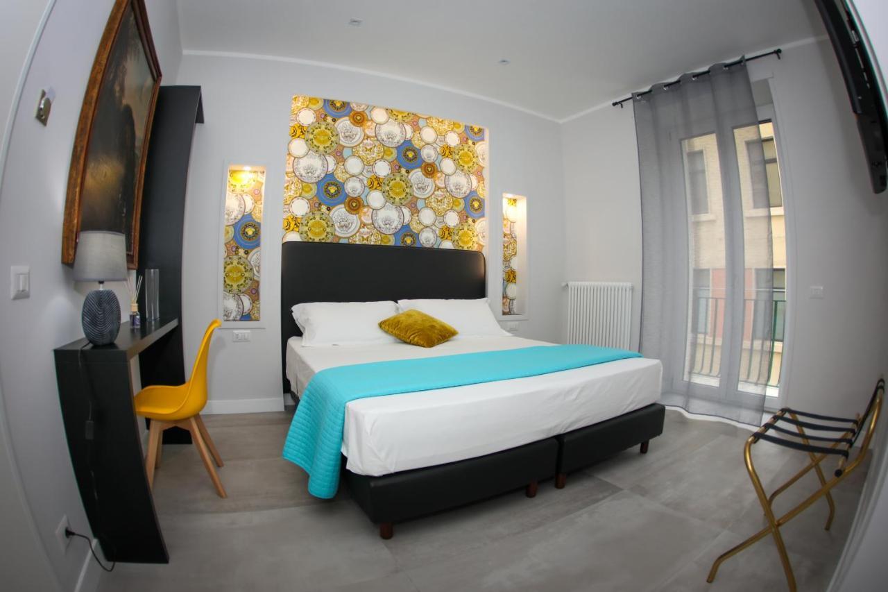 Principessa Isabella Luxury Rooms Σαλέρνο Εξωτερικό φωτογραφία